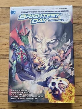 DC Comics Brightest Day Omnibus Comic